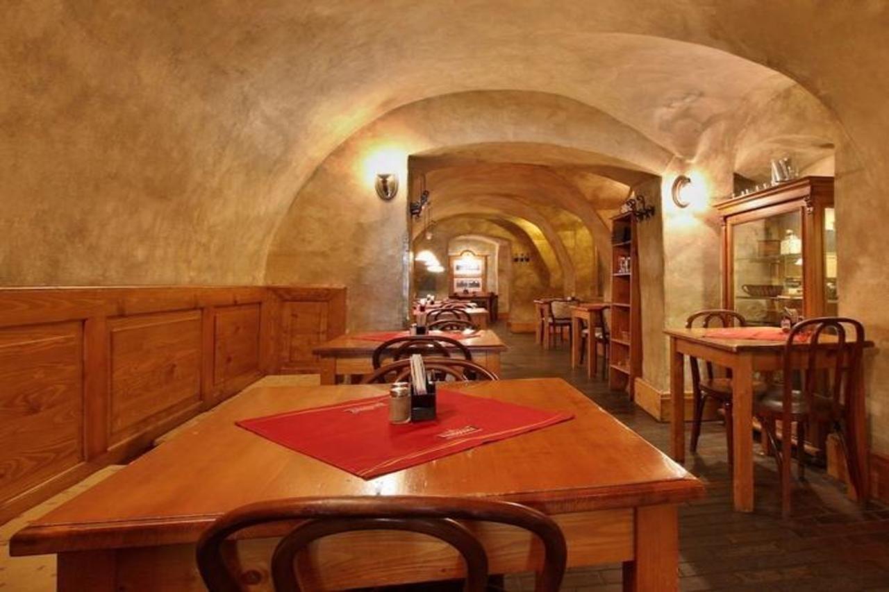 Hotel U Suteru - Prague — Photos 2